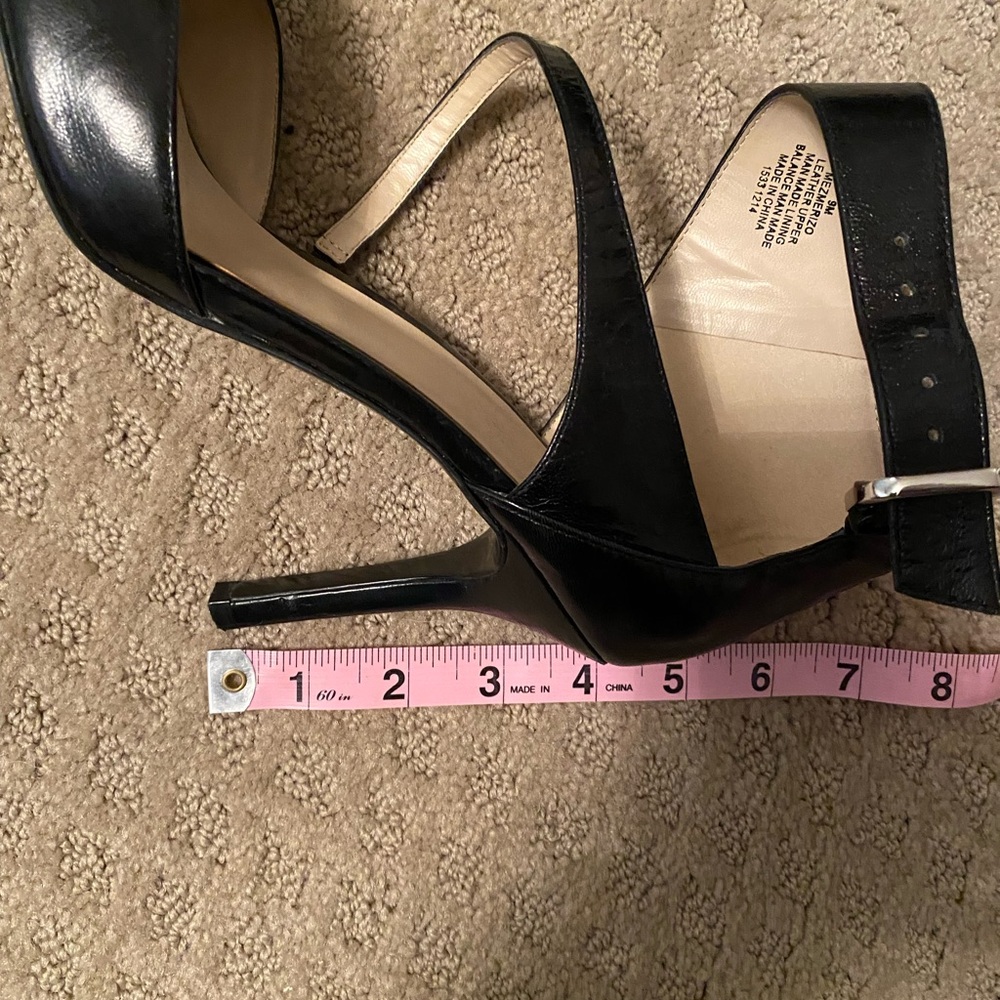 Nine West Elegant Black Ankle Strap Heels - Picture 10 of 10